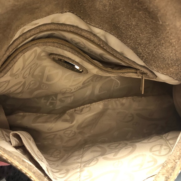 Francesco Biasia Patent Leather Shoulder Bag - Picture 5 of 8